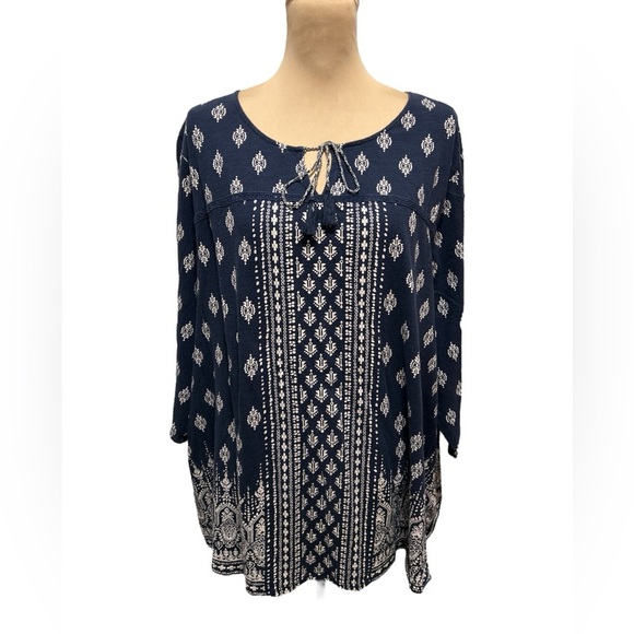 Catherines Plus Size 3X 26-28W Navy Blue Top with White Print & Neck Tassel Ties - Picture 1 of 9